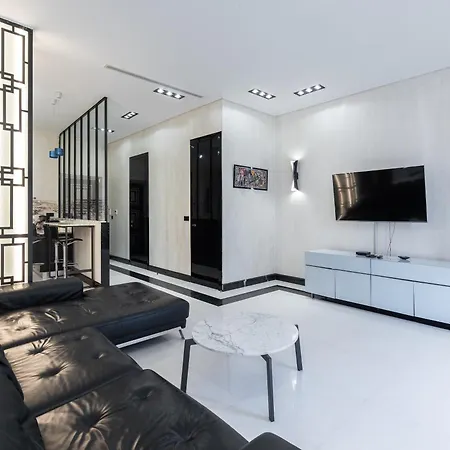 110 M2 Golden Square, Renovated, 20metres Croisette, Parking Private Apartment